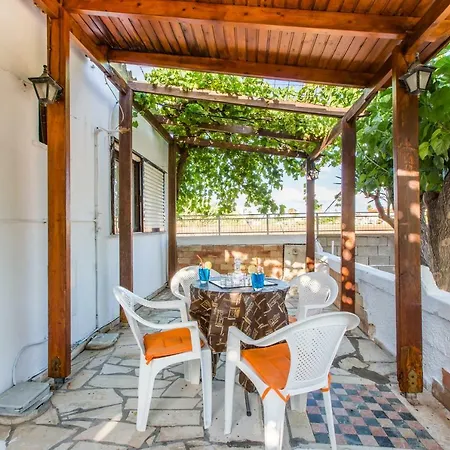 Vila Aadonis Traditional House On The Sea *